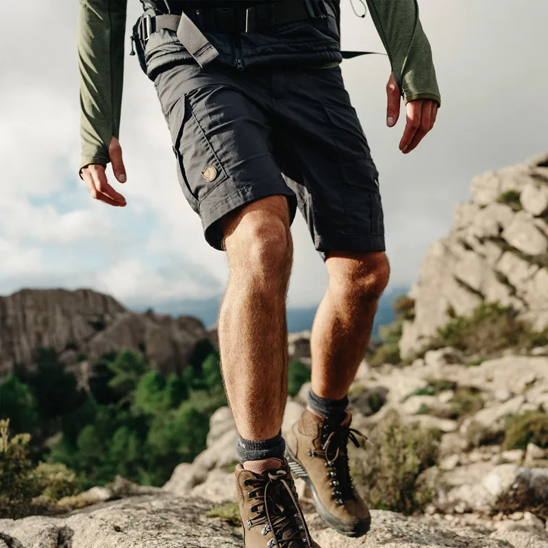 Fjallraven Vidda Pro Lite Hiking Shorts Mens in Laurel Green-9
